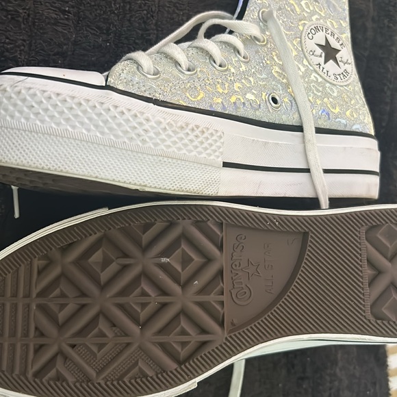 Silver Hi-Top Converse sneakers. Worn 1 time. - Picture 4 of 5